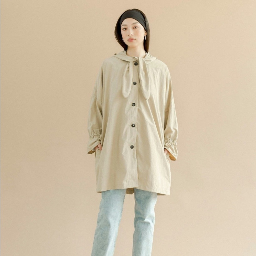 A Bronze Age Judy Rain jacket in Khaki Nylon